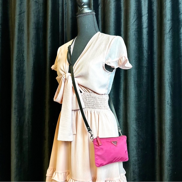 PRADA pink nylon Pouch Crossbody bag with strap - Picture 2 of 14